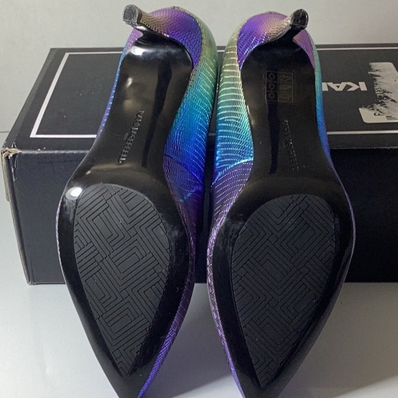 Royale Pointed Toe Pump (Women)
KARL LAGERFELD PARIS - Picture 10 of 11